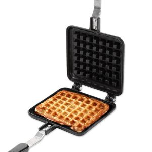 Quality nonstick Belgian waffle-maker