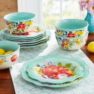 Dinnerware Set