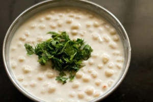 Add mint leaves to boondi raita