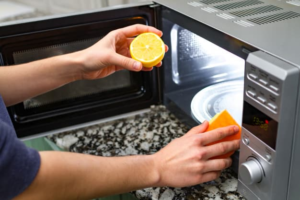 Using a lemon to refresh your microwave