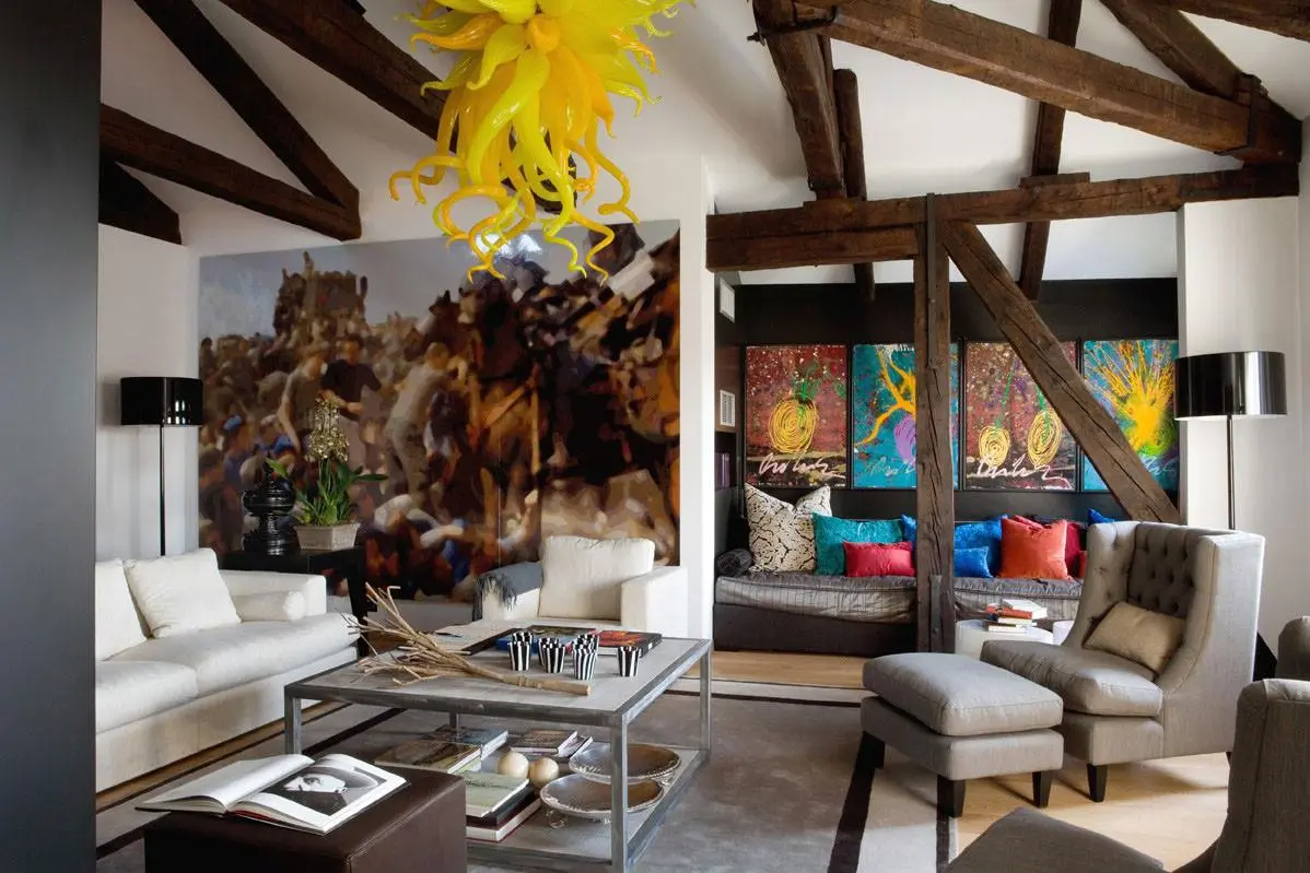 The Eclectic Design of a Private Apartment