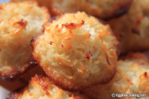 Recipe for eggless Macaroons coconut.