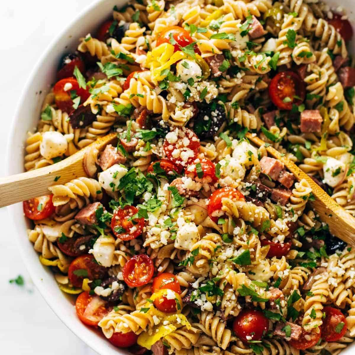 How to Make the Best Pasta Salad