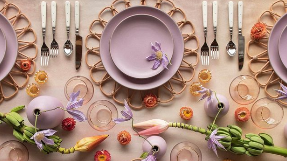 The Art of Tablescaping: Elevating Meals with Creative Dining Decor